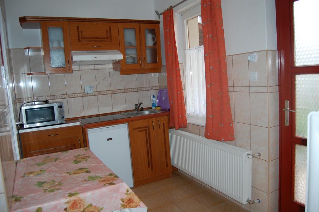 Zach Klara Utcai Apartman فيشيغراد المظهر الخارجي الصورة
