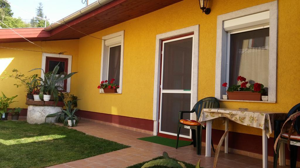 Zach Klara Utcai Apartman فيشيغراد المظهر الخارجي الصورة